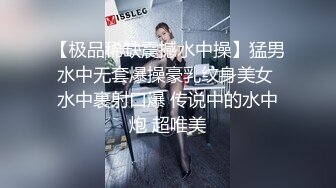 【与妈妈乱伦生活】 和网友3P妈妈惊掉下巴酒后乱性又上了小姨。跟老妈在火车上做爱