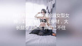  温柔甜美骚女小夫妻居家操逼，吸吮奶子一脸爱意，跪地插嘴第一视角后入，搞得美女舒服了