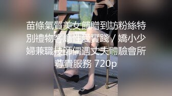 【TiTi钛合金】喵小吉闺蜜公厕露出，路边K房露出，素人自拍，三点全露