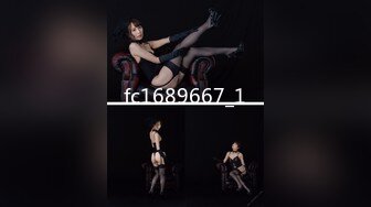 台湾美女『hotbabegirl』搭计程车偷偷自慰！