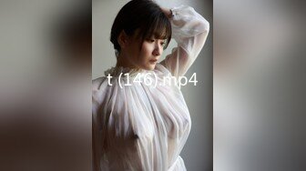 【哥哥的小嫩逼】 2个刚成年的小美女，新人!两个超级小嫩妹~掰穴展示~被干了，逼逼干净   (1)