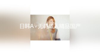 阿夏探花约了个黑衣牛仔裤妹子调情69舔逼，再到床上近距离拍摄开档黑丝后入猛操